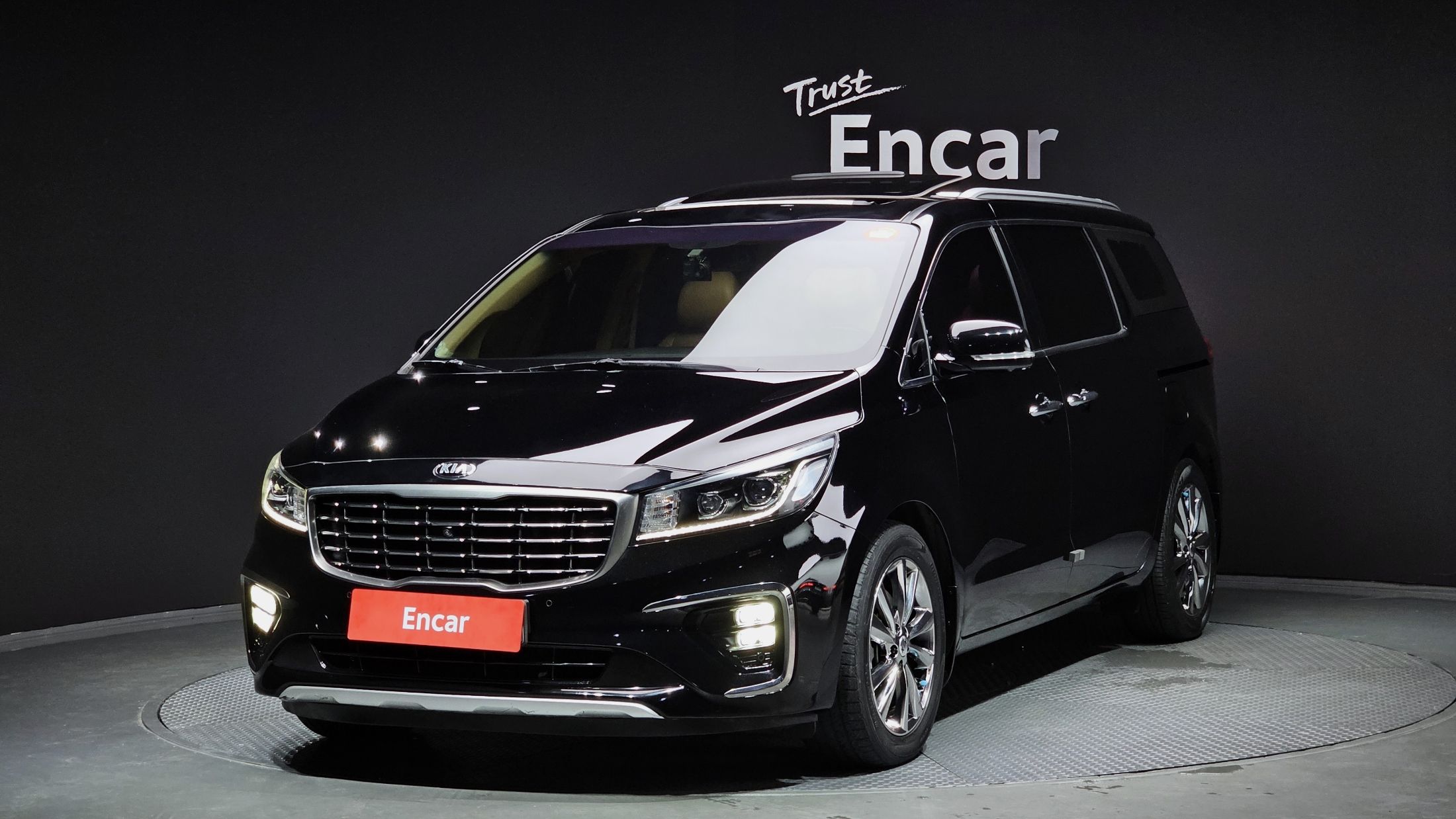 KIA CARNIVAL 2018