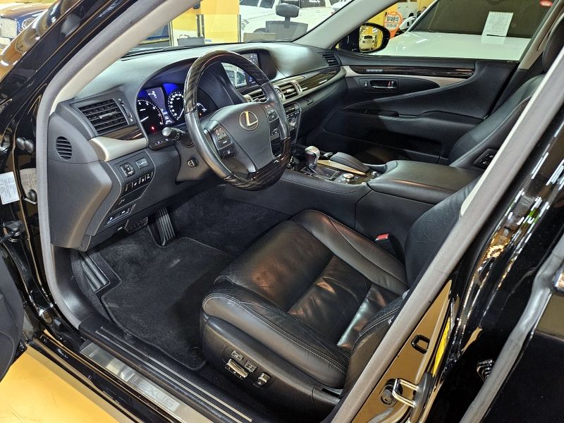LEXUS LS460 2014