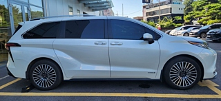 TOYOTA SIENNA 2021