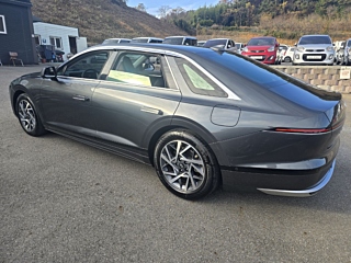 HYUNDAI GRANDEUR GN7 2023