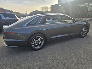 HYUNDAI GRANDEUR GN7 2023