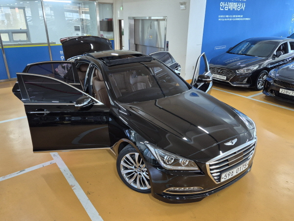 HYUNDAI GENESIS DH 2016