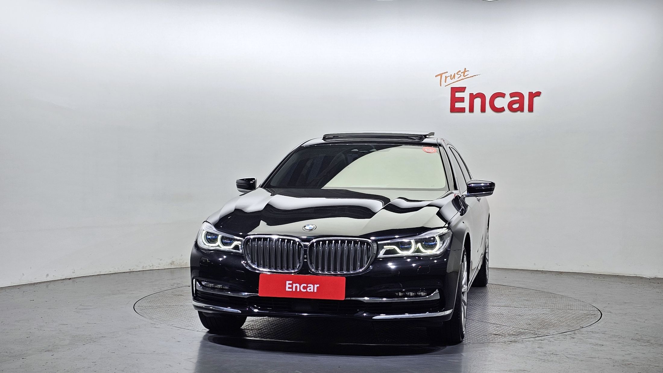 BMW 7-SERIES G11 2016