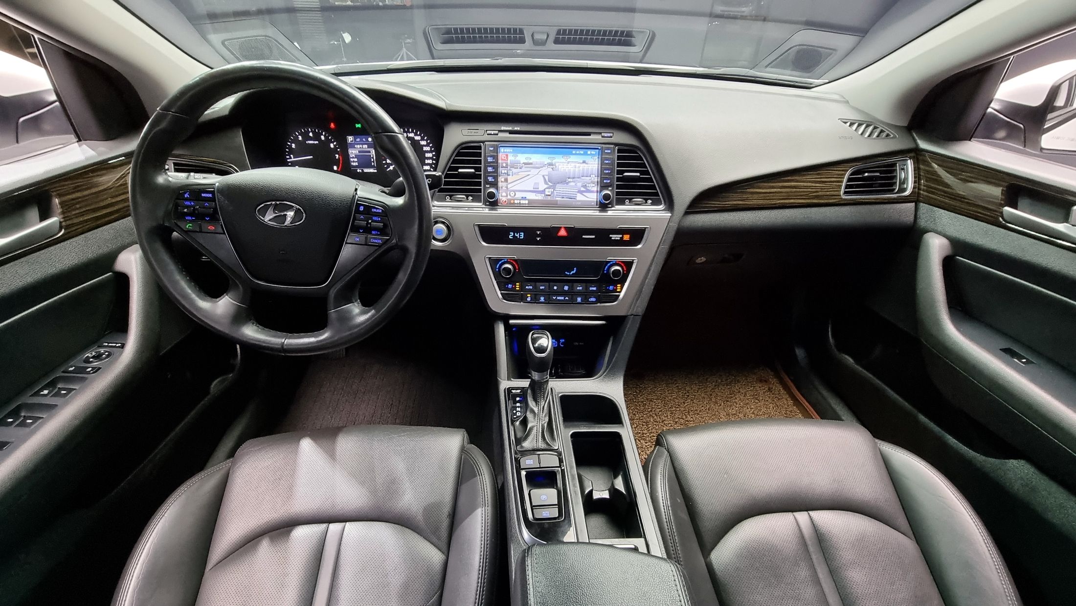 HYUNDAI SONATA LF 2016
