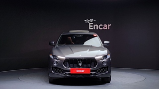 MASERATI LEVANTE 2018