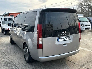 HYUNDAI STARIA 2024