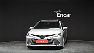 TOYOTA CAMRY XV70 2017