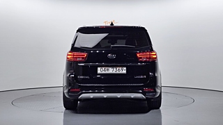 KIA CARNIVAL 2018