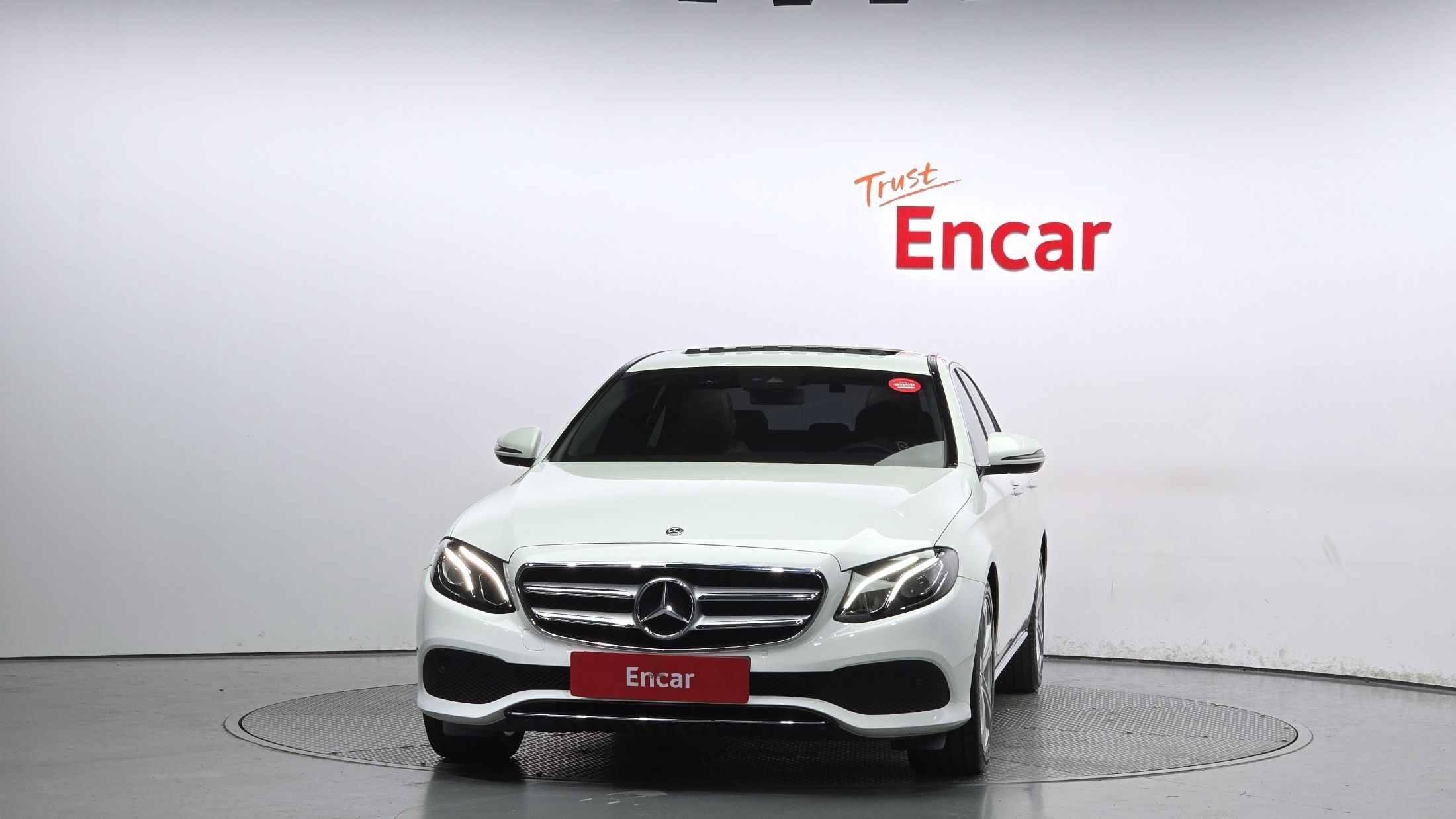 MERCEDES BENZ E-CLASS W213 2018
