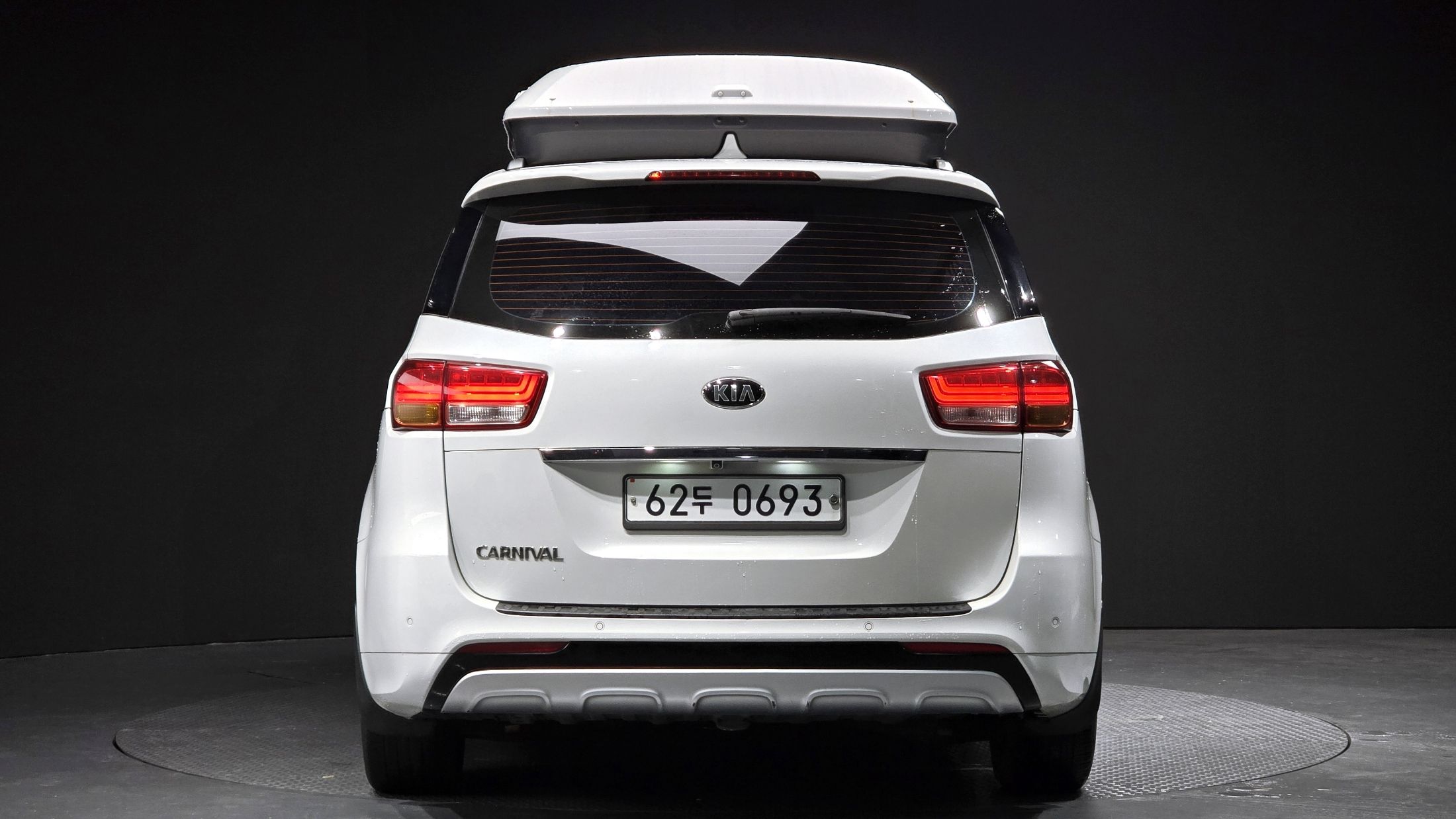 KIA CARNIVAL 2015