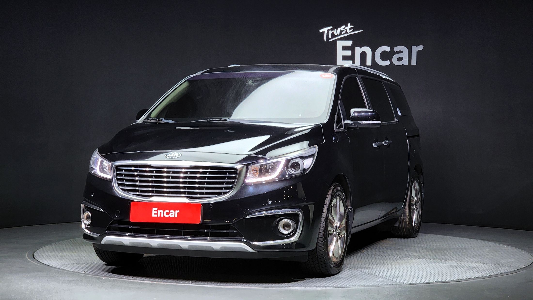 KIA CARNIVAL 2014