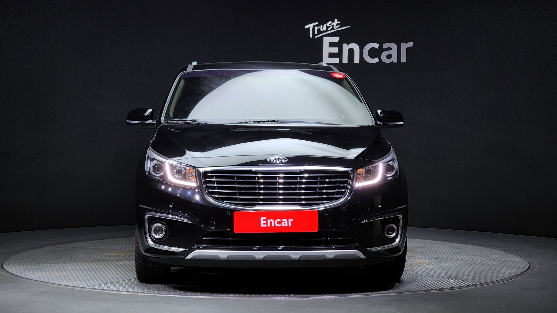 KIA CARNIVAL 2014