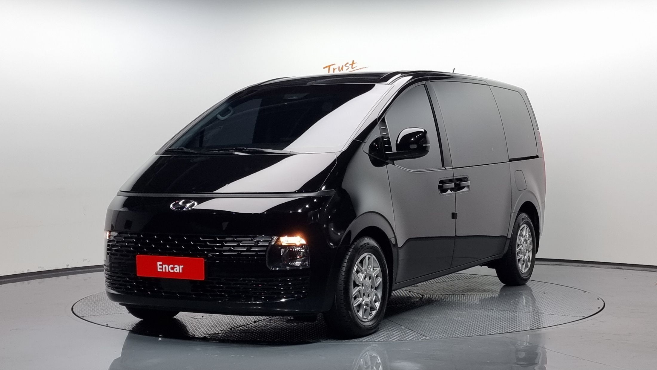 HYUNDAI STARIA 2023