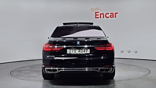BMW 7-SERIES G11 2016
