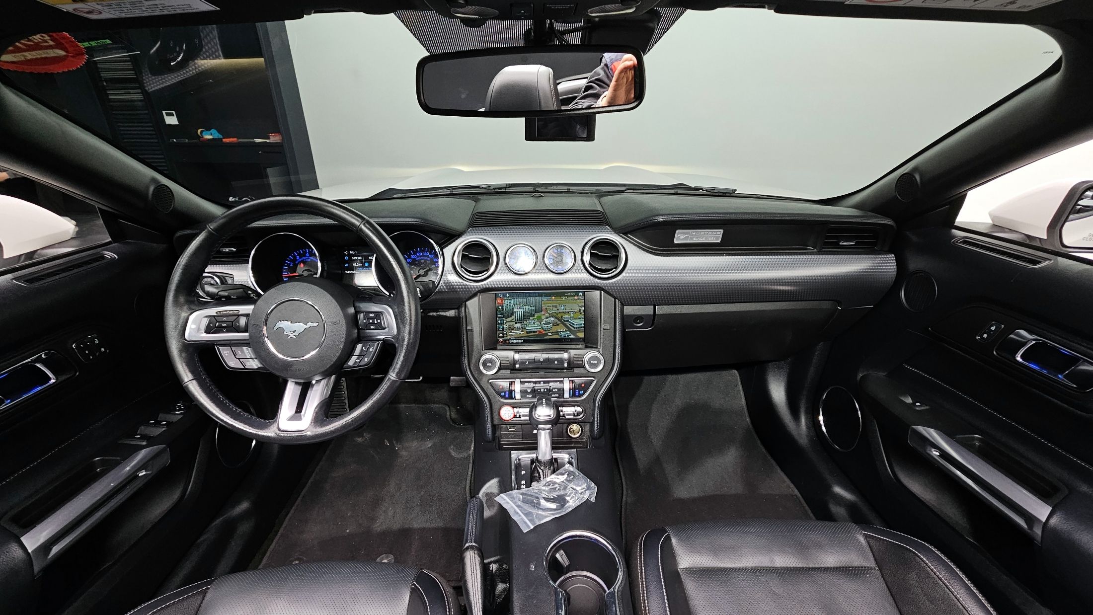 FORD MUSTANG 2017
