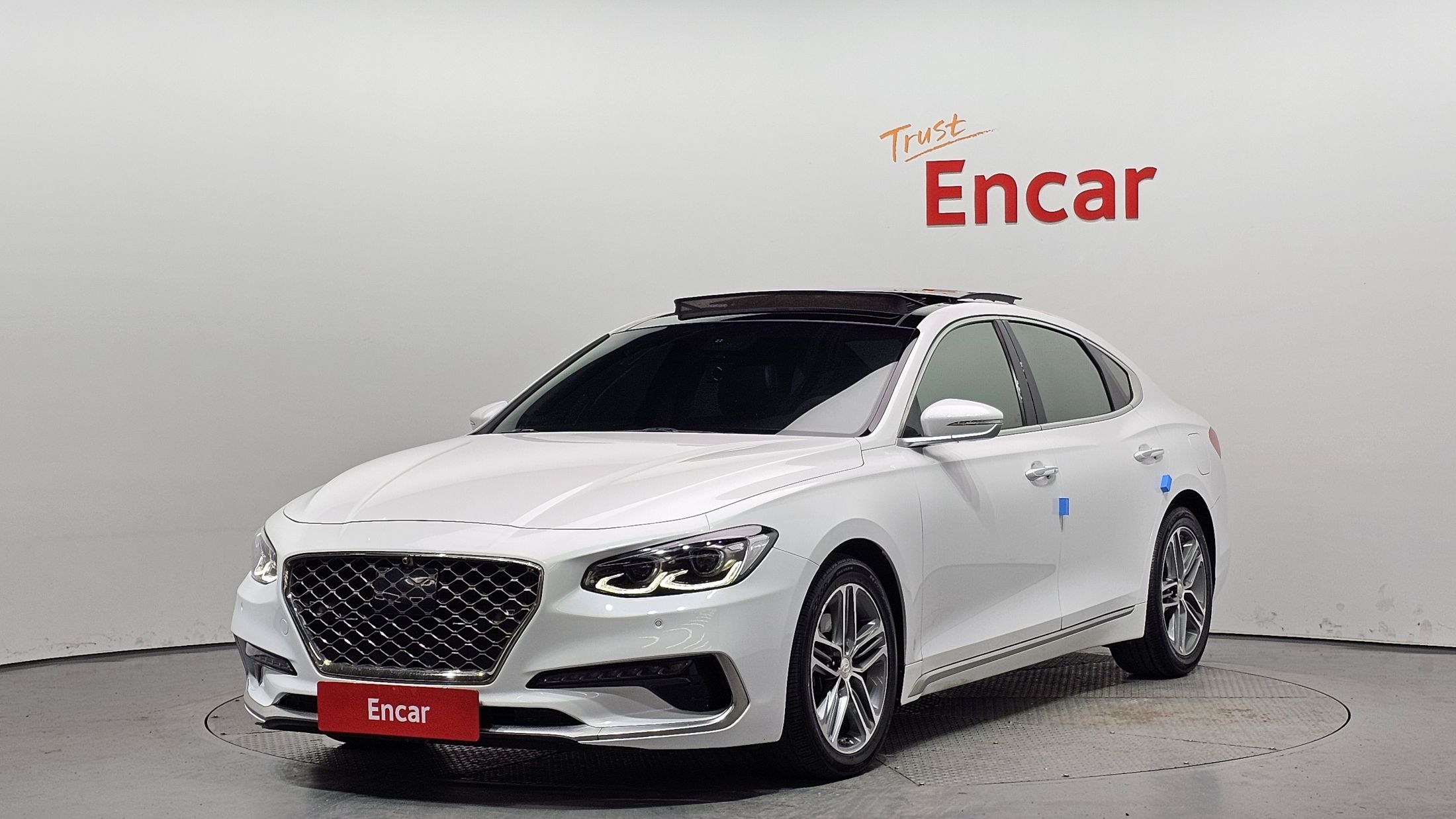 HYUNDAI GRANDEUR IG 2017