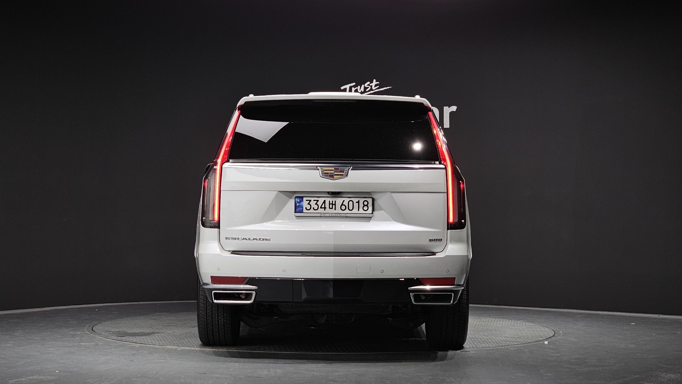 CADILLAC ESCALADE