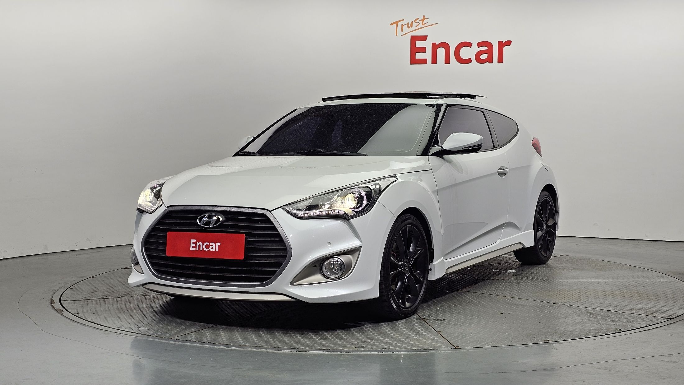 HYUNDAI VELOSTER 2015