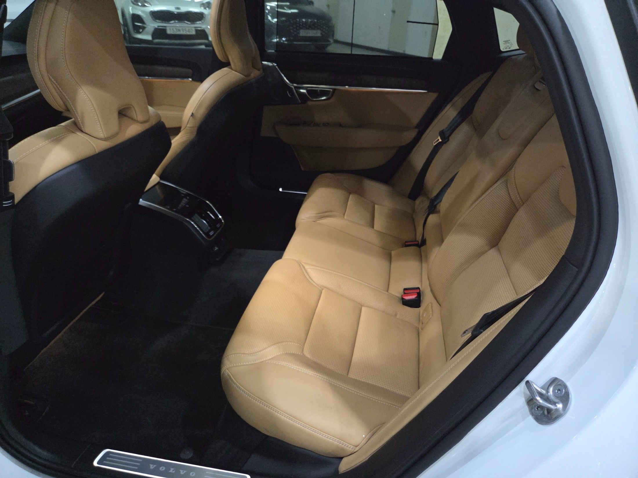 VOLVO S90 2022