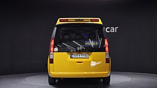 HYUNDAI STARIA 2023