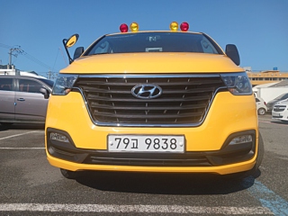 hyundai starex-grand