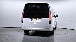 HYUNDAI STARIA 2024