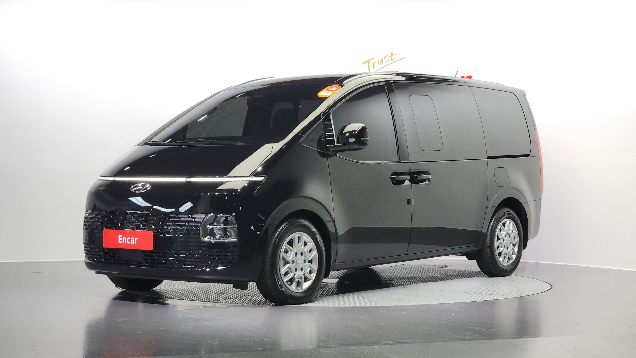 HYUNDAI STARIA 2023