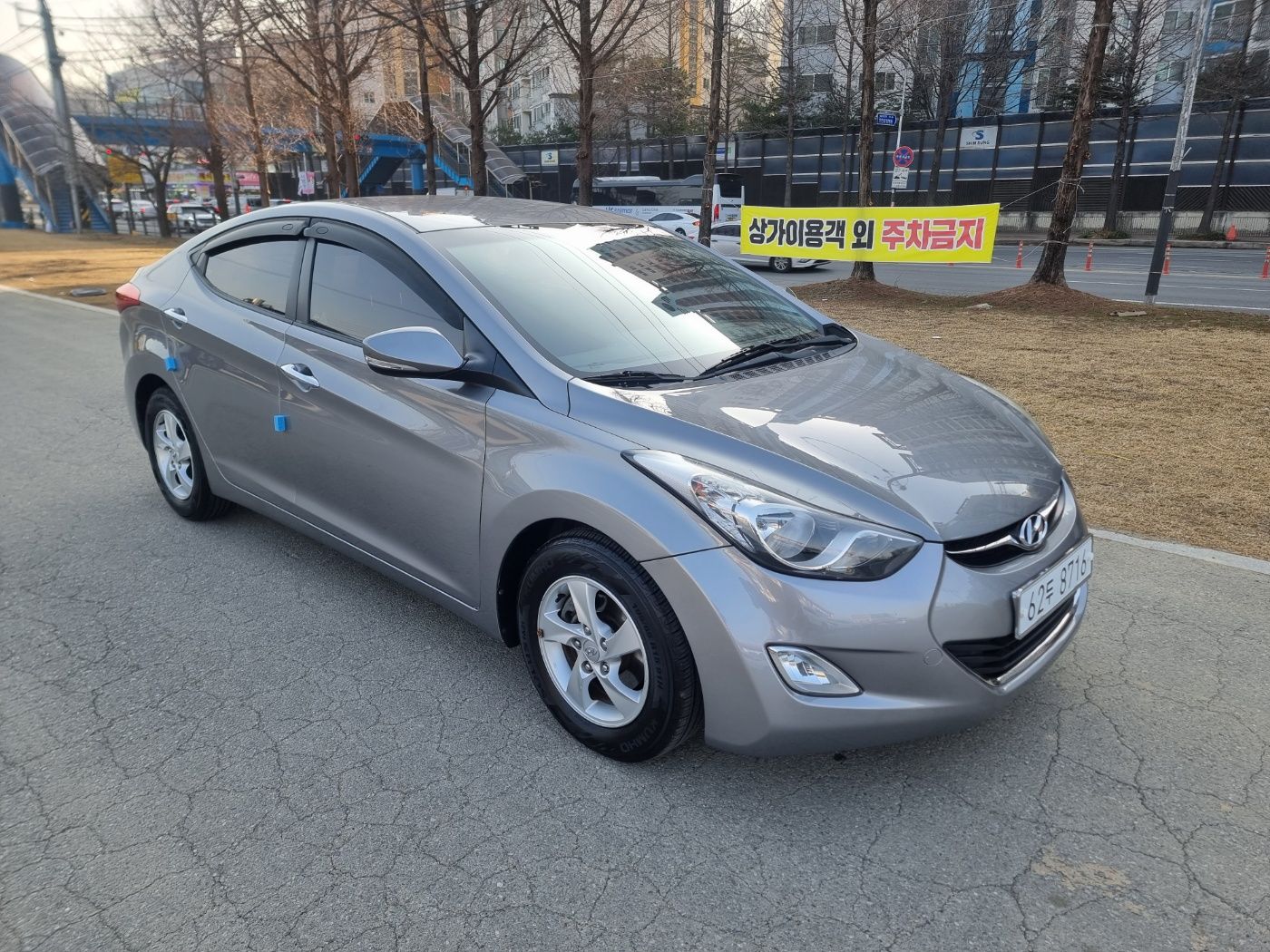 HYUNDAI AVANTE MD 2011