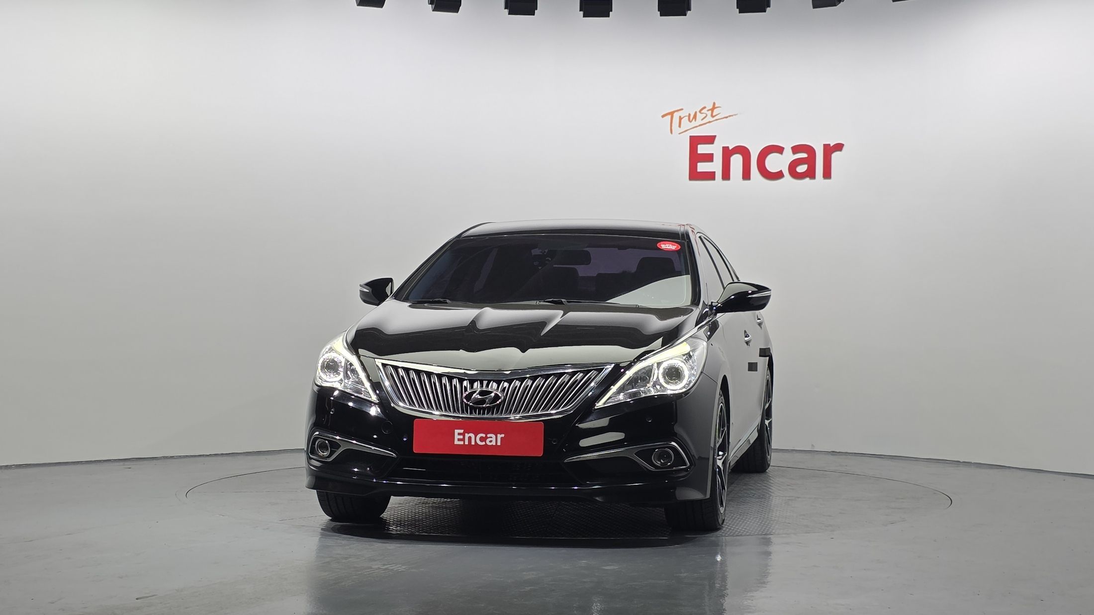HYUNDAI GRANDEUR HG 2016