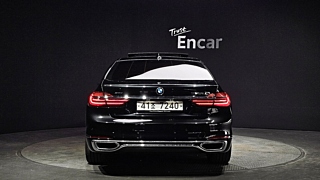 BMW 7-SERIES G11 2018