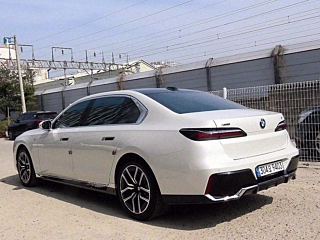 BMW 7-SERIES G70 2024