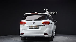 KIA CARNIVAL 2018