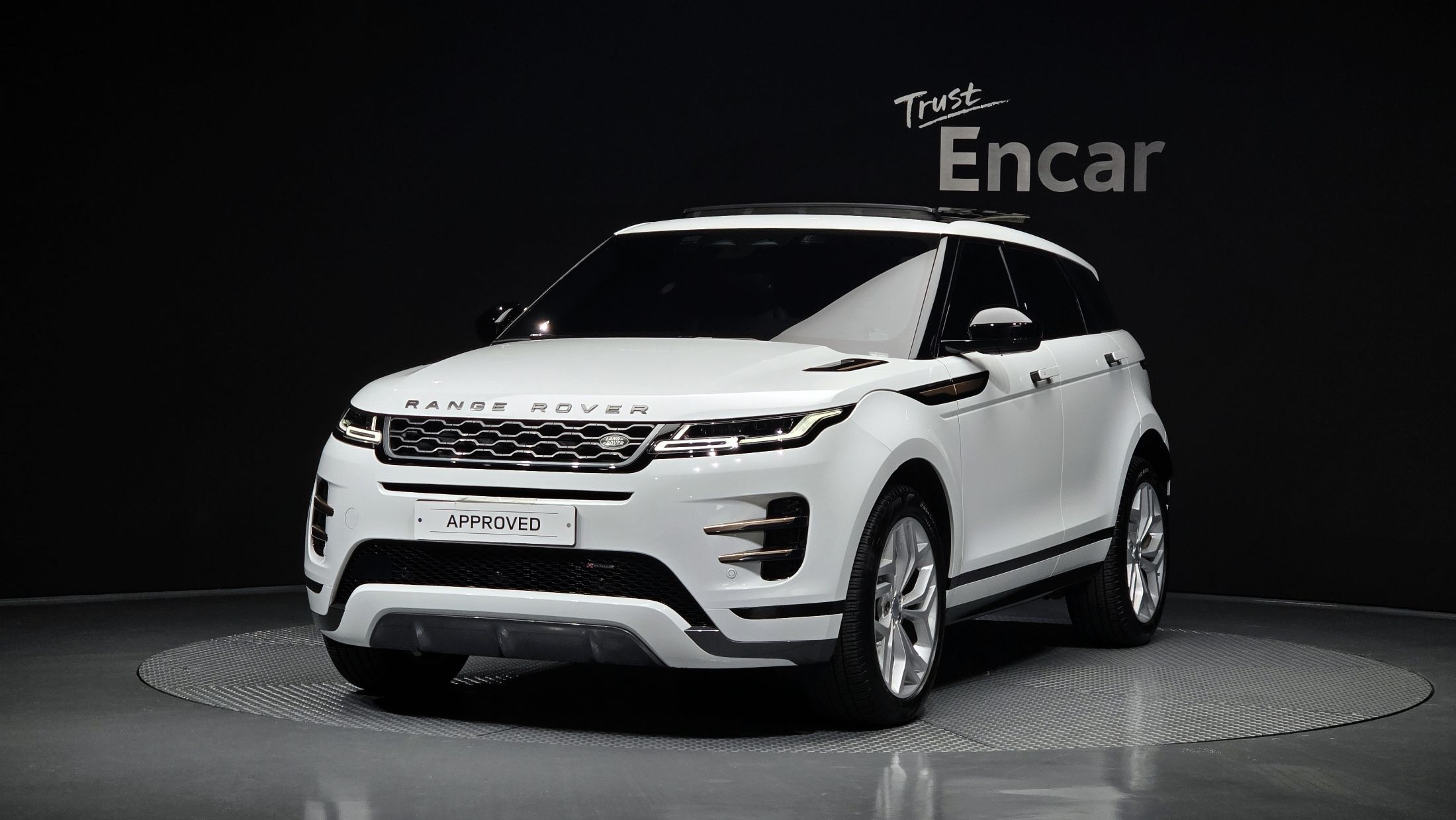 LAND ROVER RANGE ROVER EVOQUE 2023