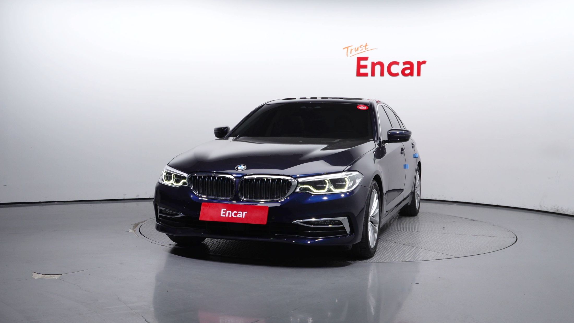 BMW 5-SERIES G30 2019