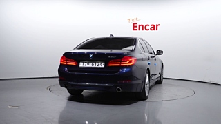 BMW 5-SERIES G30 2019