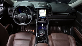 SAMSUNG QM6 2019