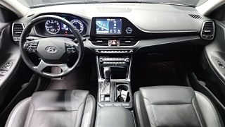 HYUNDAI GRANDEUR IG 2017