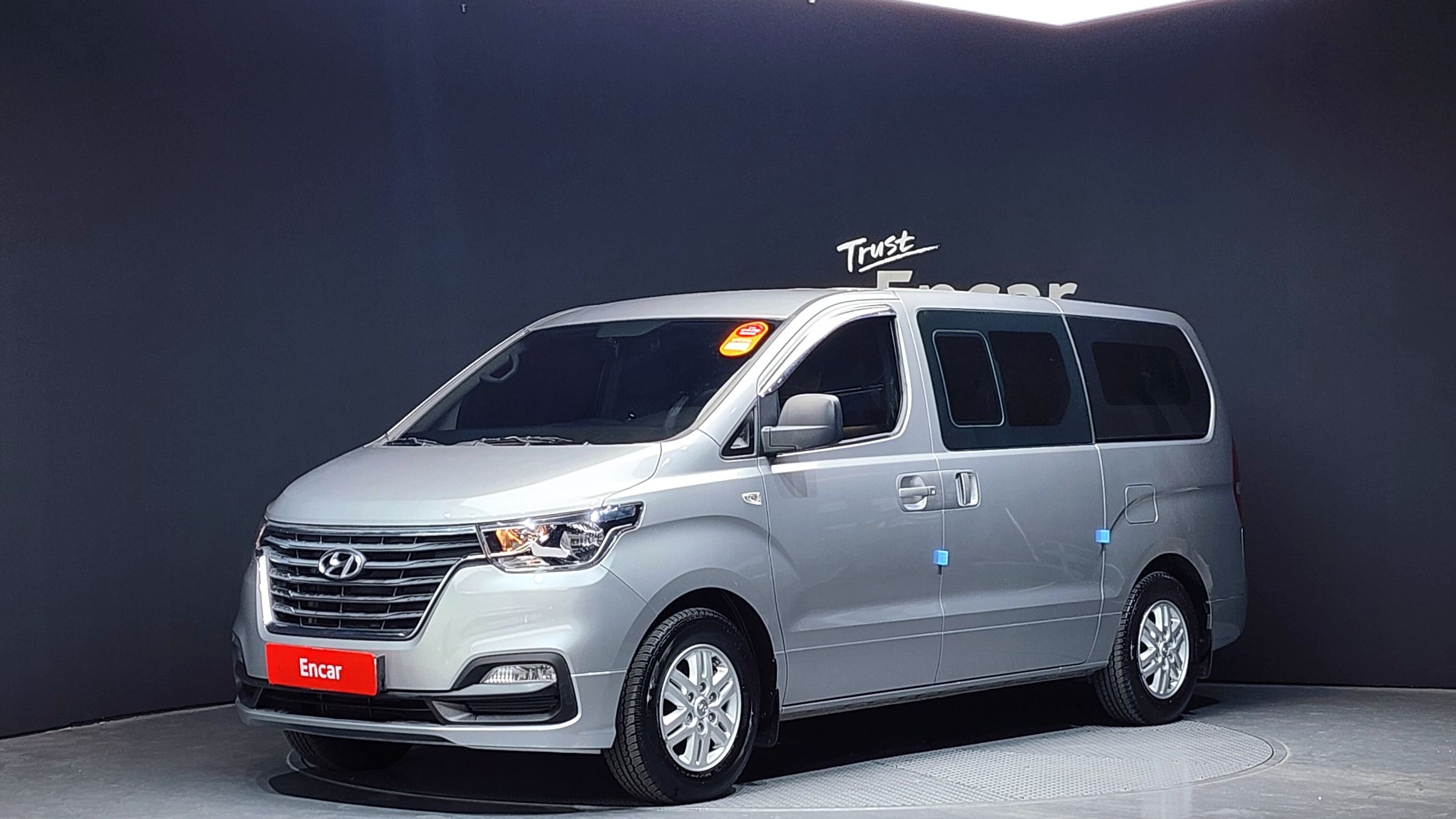 HYUNDAI STAREX GRAND