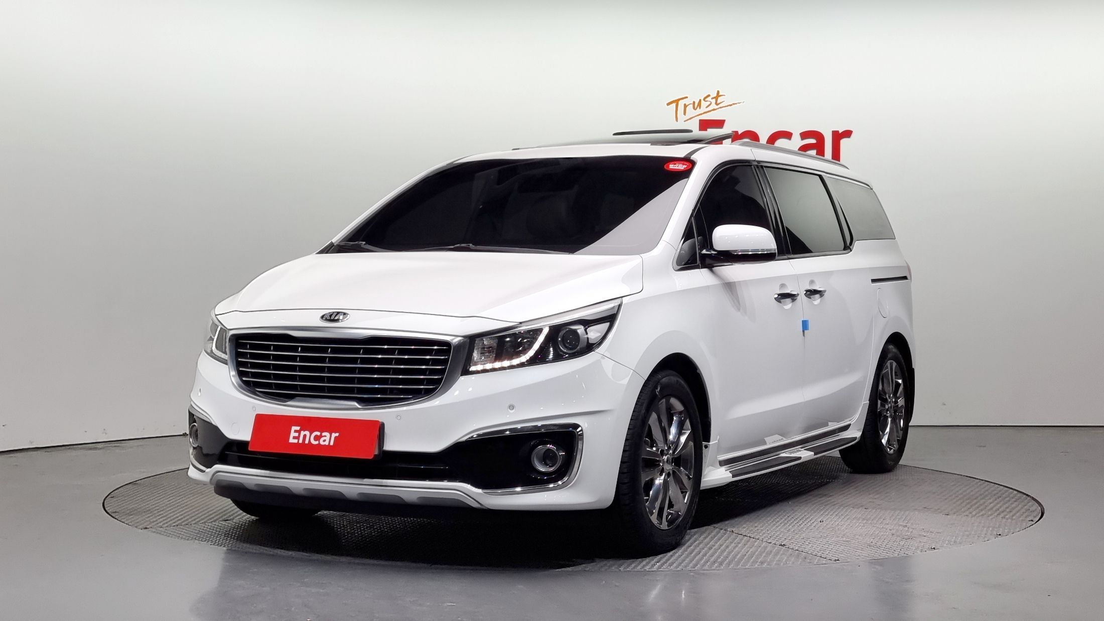 KIA CARNIVAL 2016
