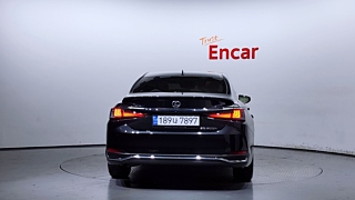 LEXUS ES300H 2024