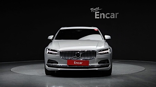 VOLVO S90 2022