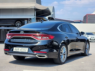 HYUNDAI GRANDEUR IG 2017