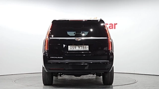 CADILLAC ESCALADE 2018