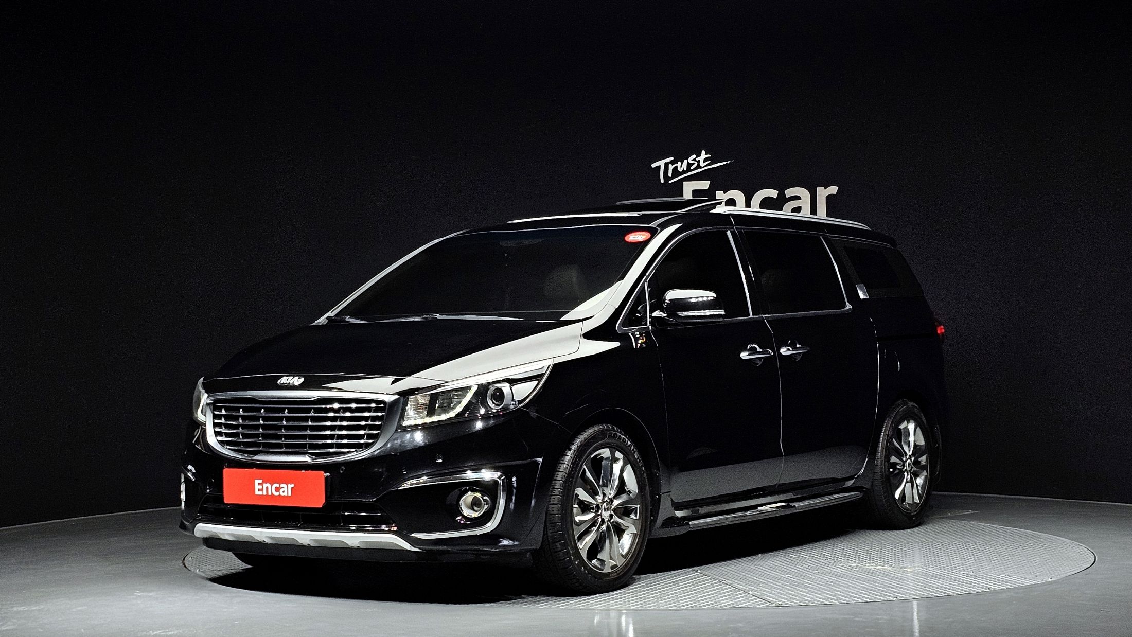 KIA CARNIVAL 2016