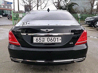 GENESIS EQ900 2016