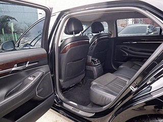 GENESIS EQ900 2016