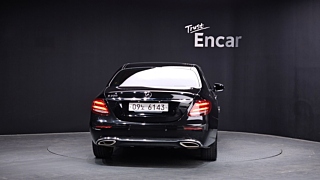 MERCEDES BENZ E-CLASS W213 2017