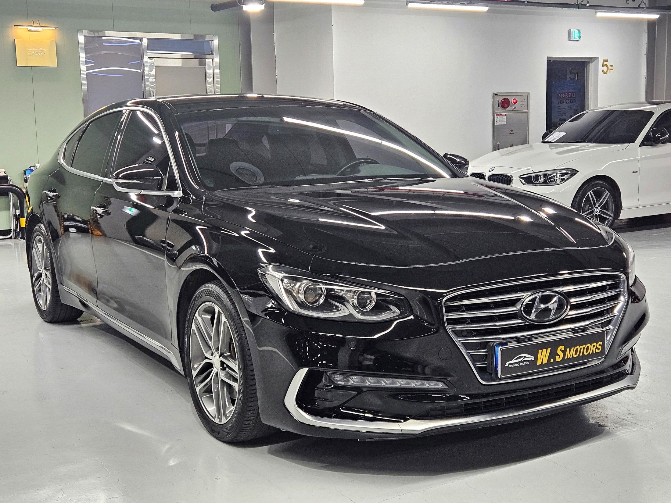 HYUNDAI GRANDEUR IG 2017