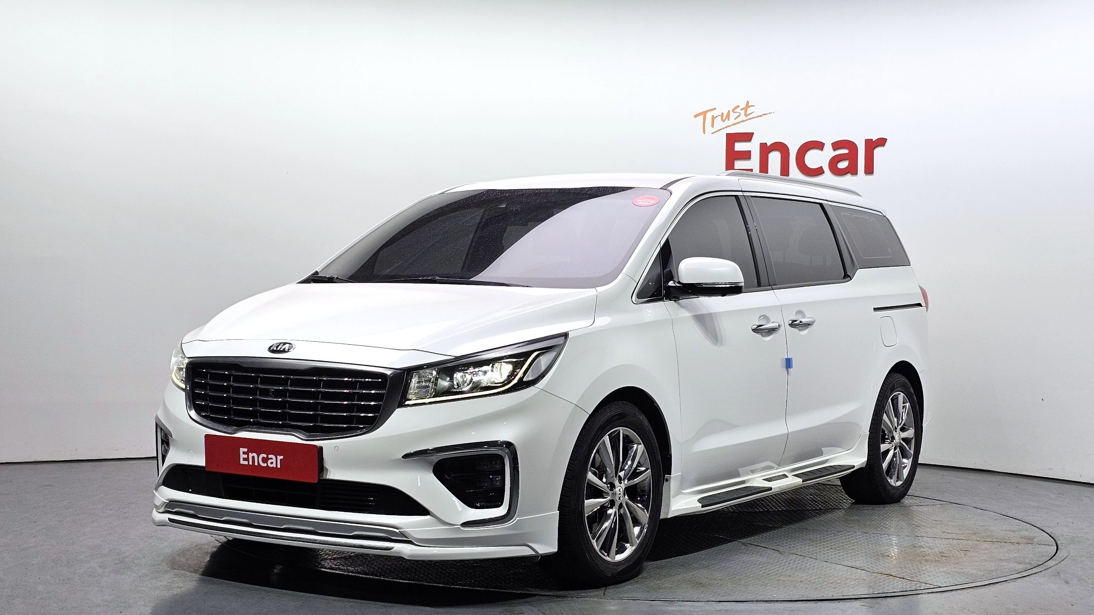 KIA CARNIVAL 2018