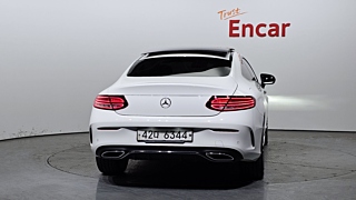 MERCEDES BENZ C-CLASS W205 2019
